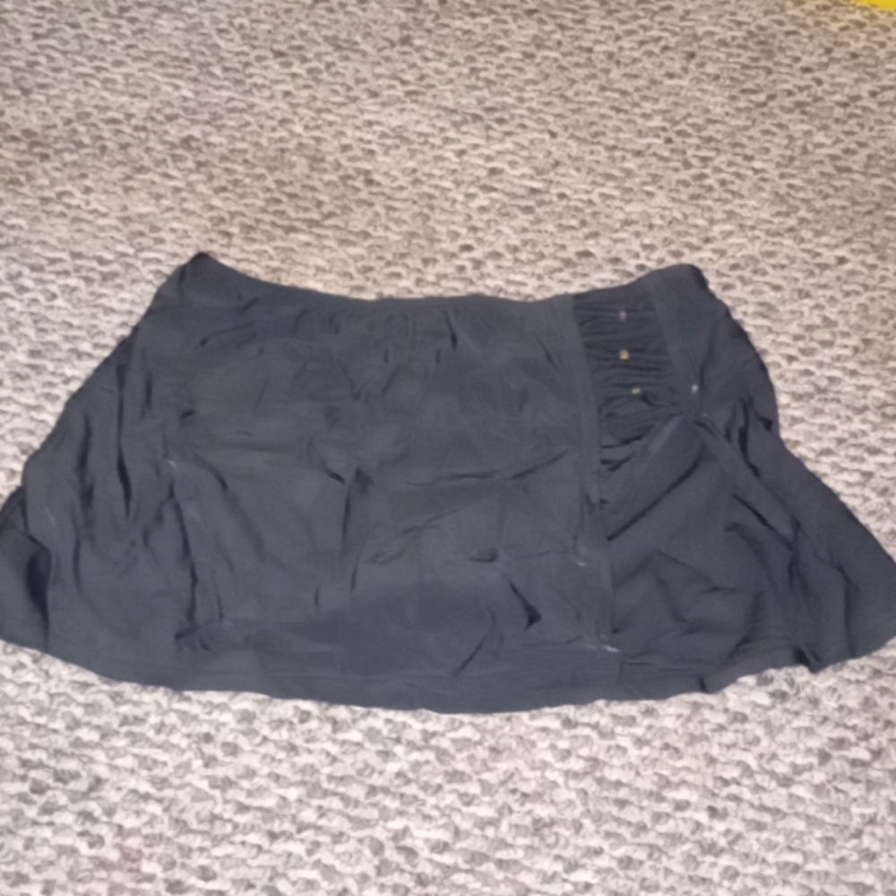 Skirt swimsuit bottoms with side slit